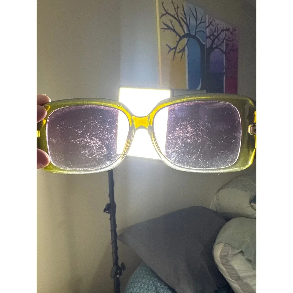 Unbranded oversized square
